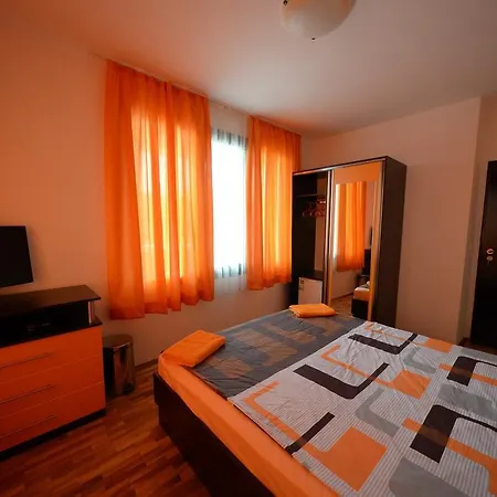 Alla Konukevi 2*